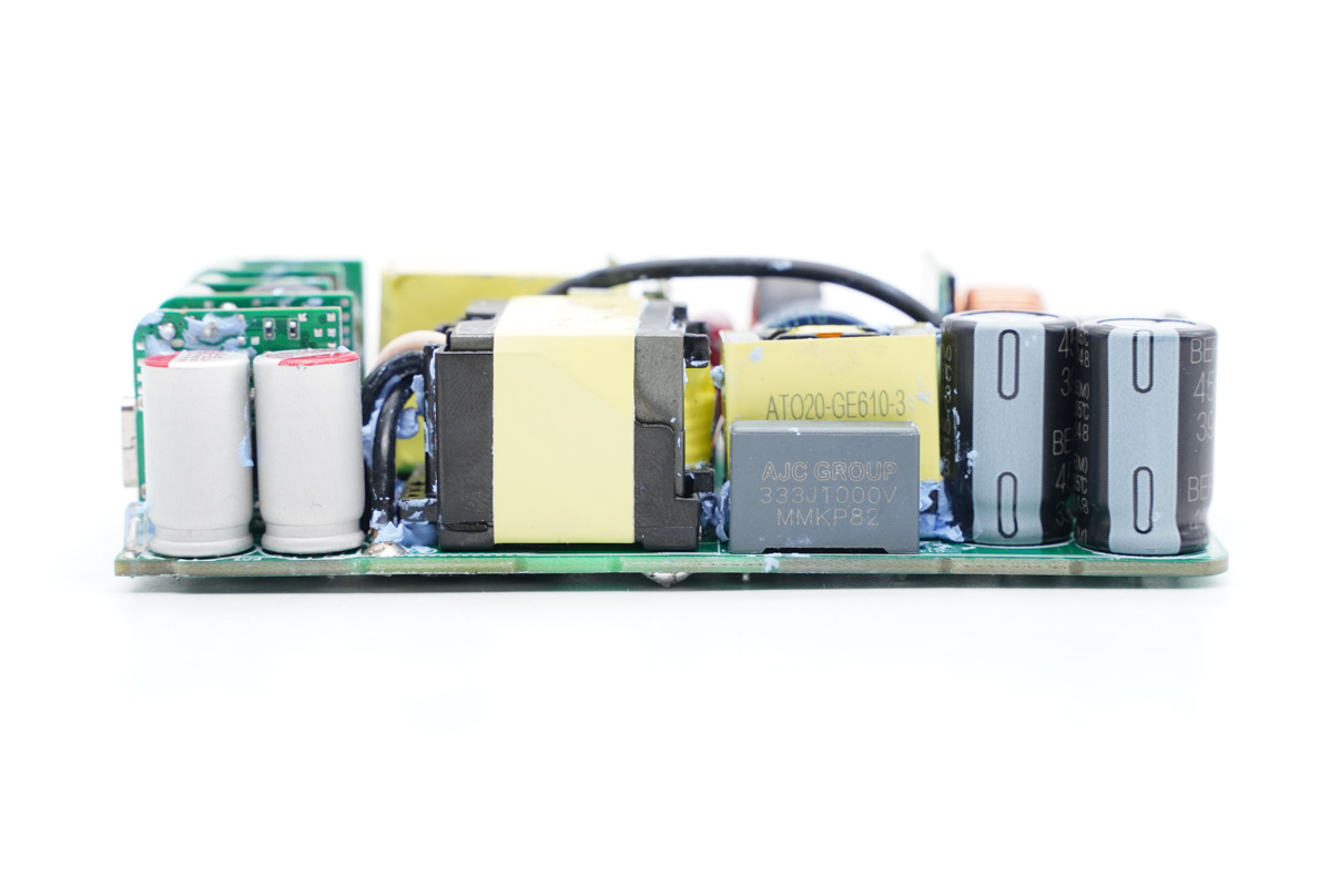 拆解報(bào)告：華科生 230W 4C1A氮化鎵桌面充GE510-充電頭網(wǎng)